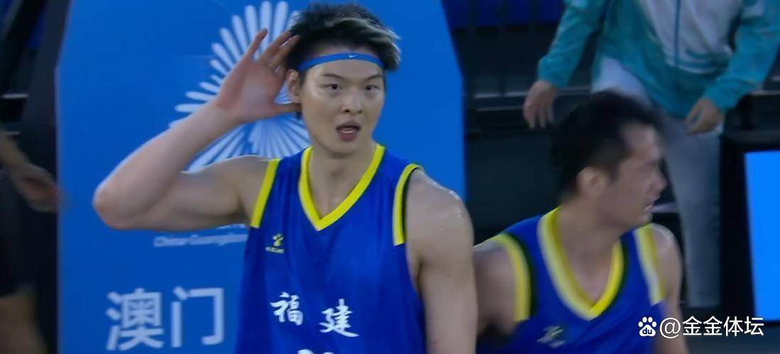 爵士横扫江苏队，王哲林关键制胜