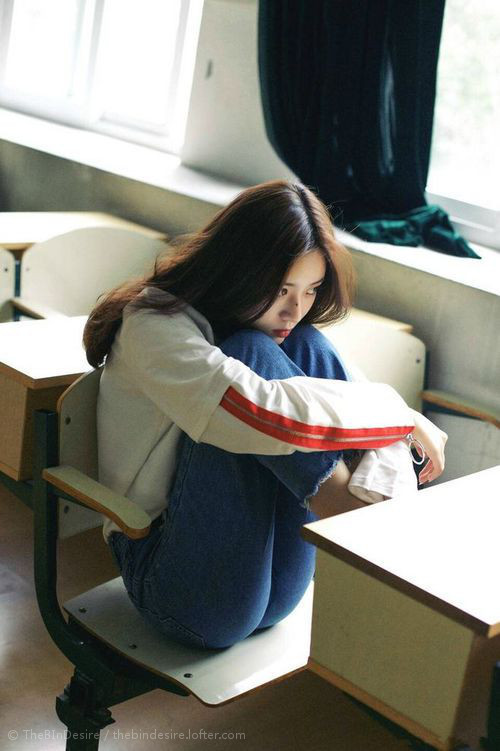 开云体育2026-双线狂飙，当F1进站红灯照亮塞维利亚的逆转之夜