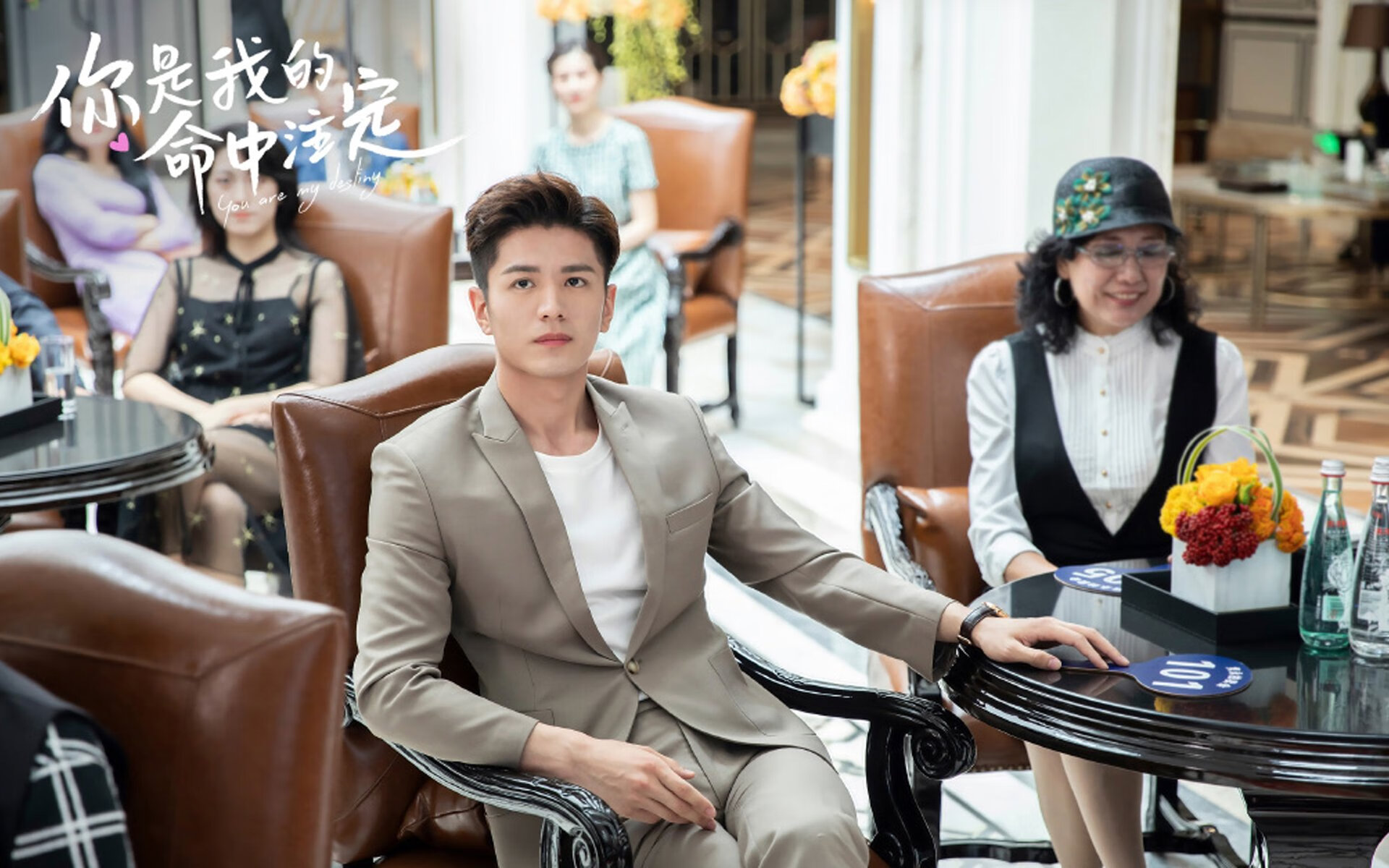 当配角拔出刀,霍勒迪的30分背后,魔术争冠版图亮出隐秘拼图