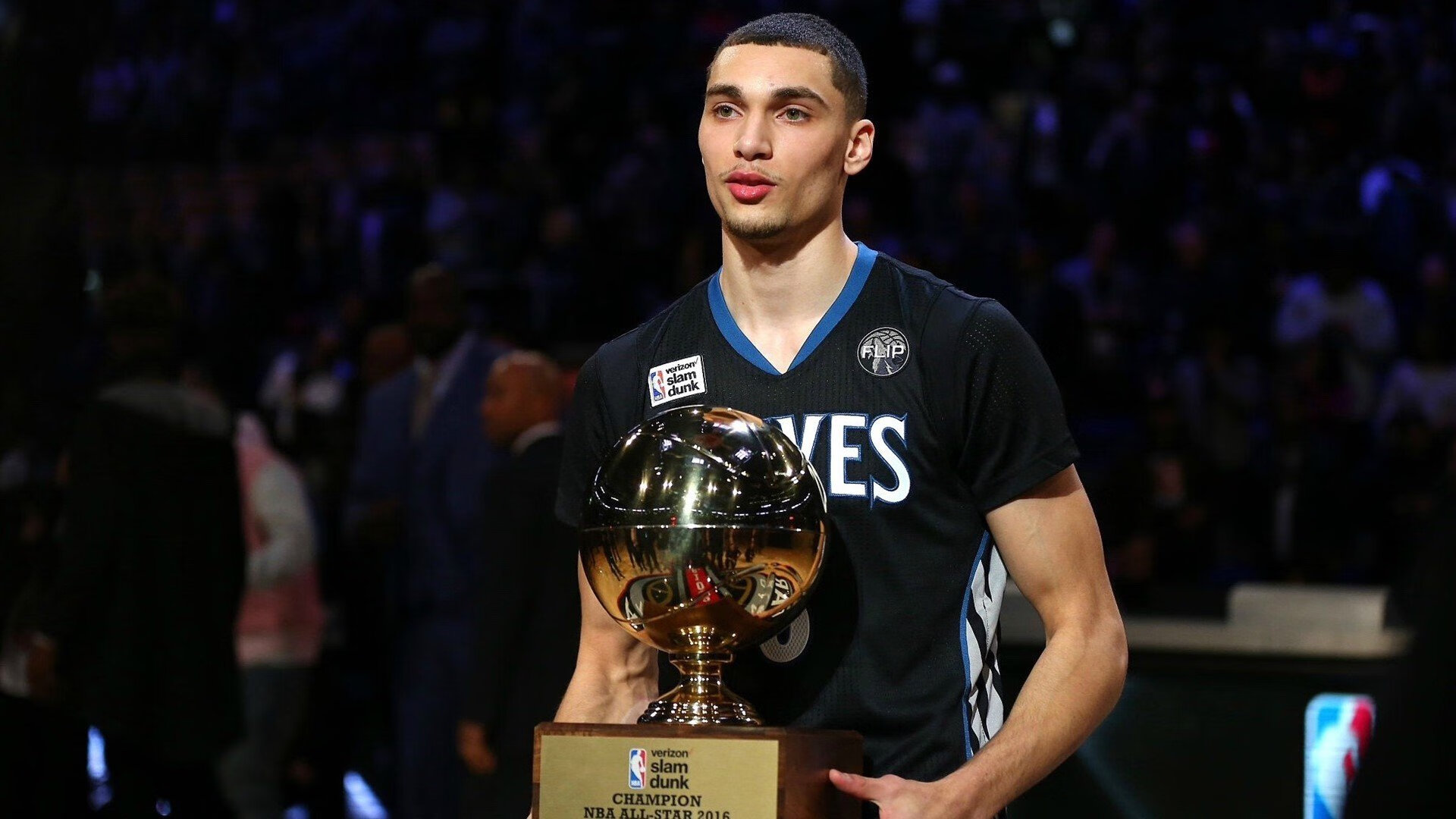 灰熊屠狼,库里封神,一个划开旧时代的新生代