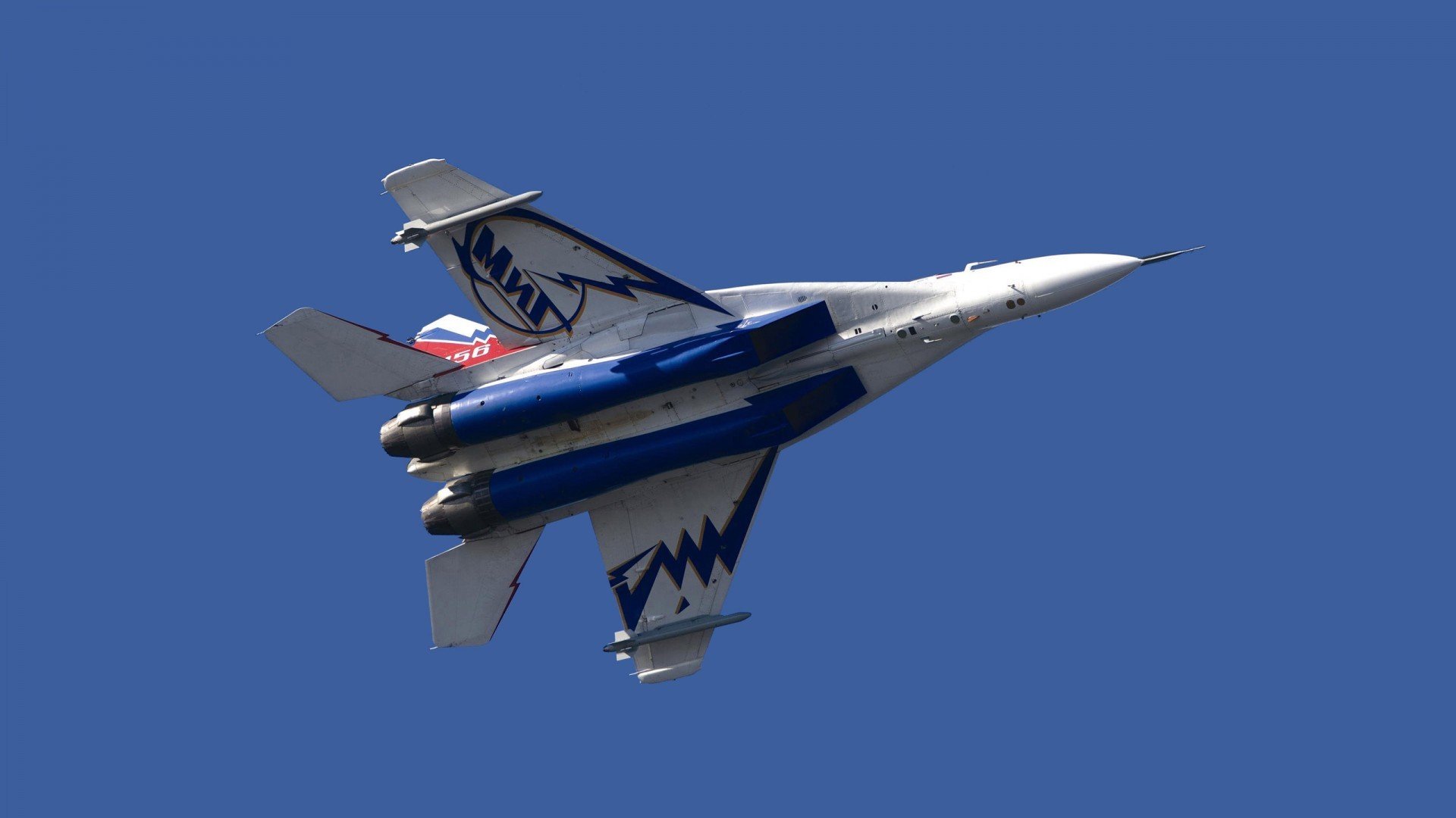 开云体育官网-36分狂屠魔术！布伦森导演逆转风暴，独行侠找到了真正的关键先生