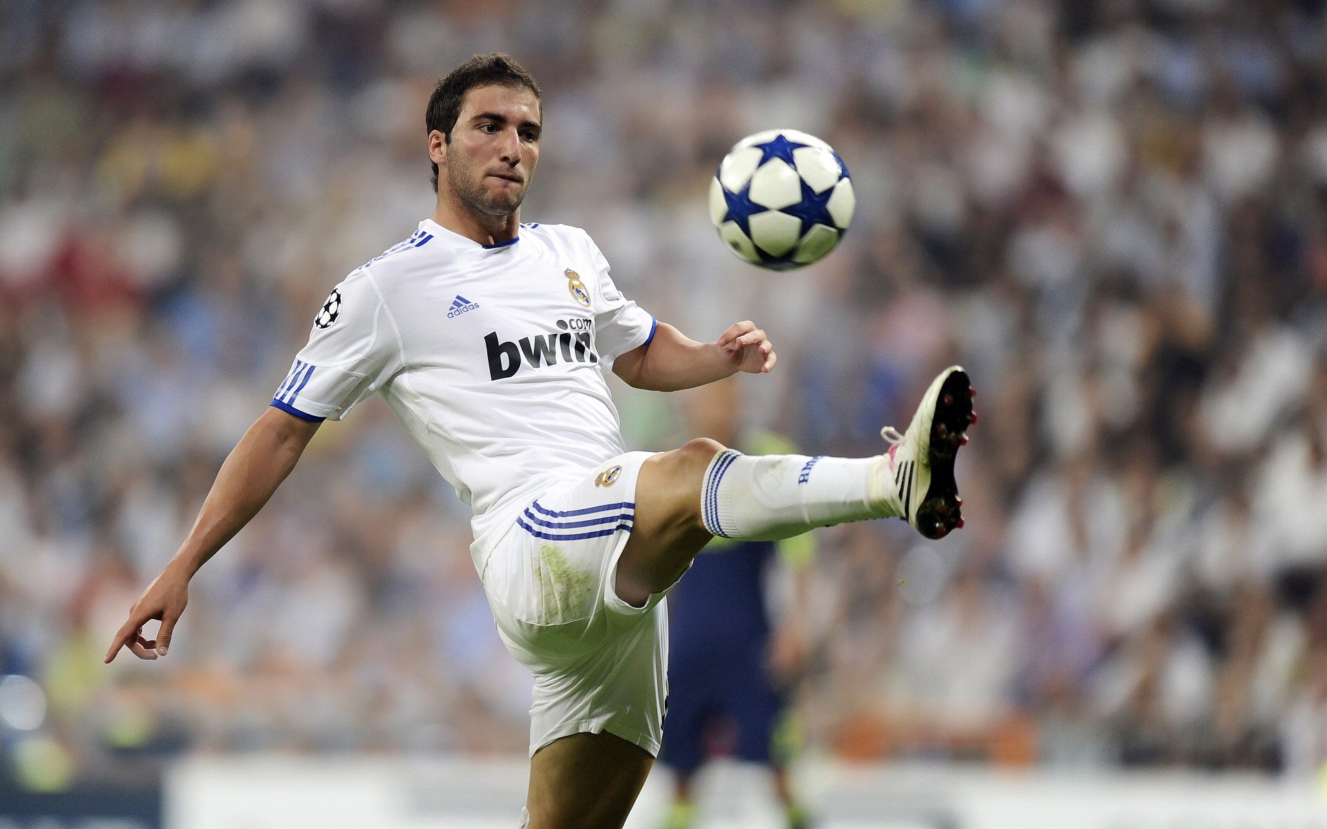 三狮军团啃下硬骨头，2-1险胜亚特兰大背后的战术博弈