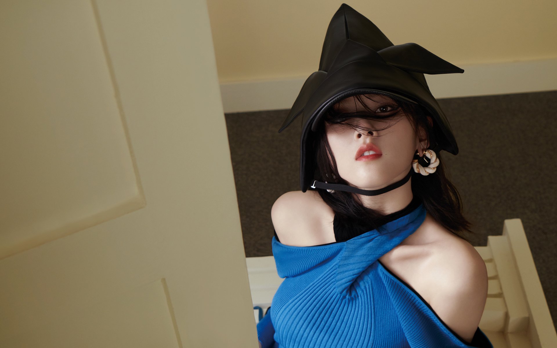 在万物寂静处起舞，欧冠淘汰赛之夜，内马尔以光穿透人墙